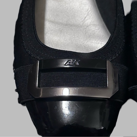 Anne Klein sport uplift round toe low wedge flats - Picture 3 of 3